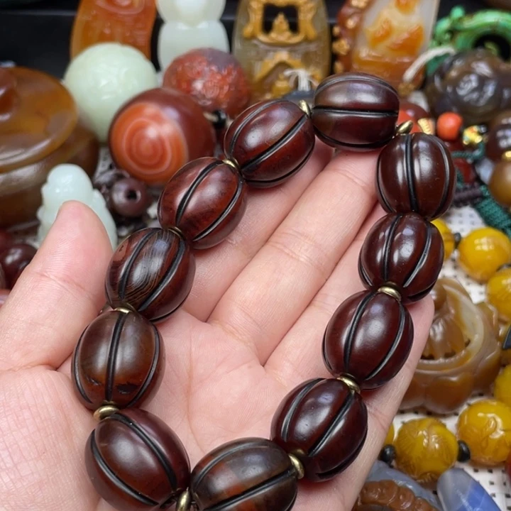 玛瑙/玉髓颈饰未镶嵌