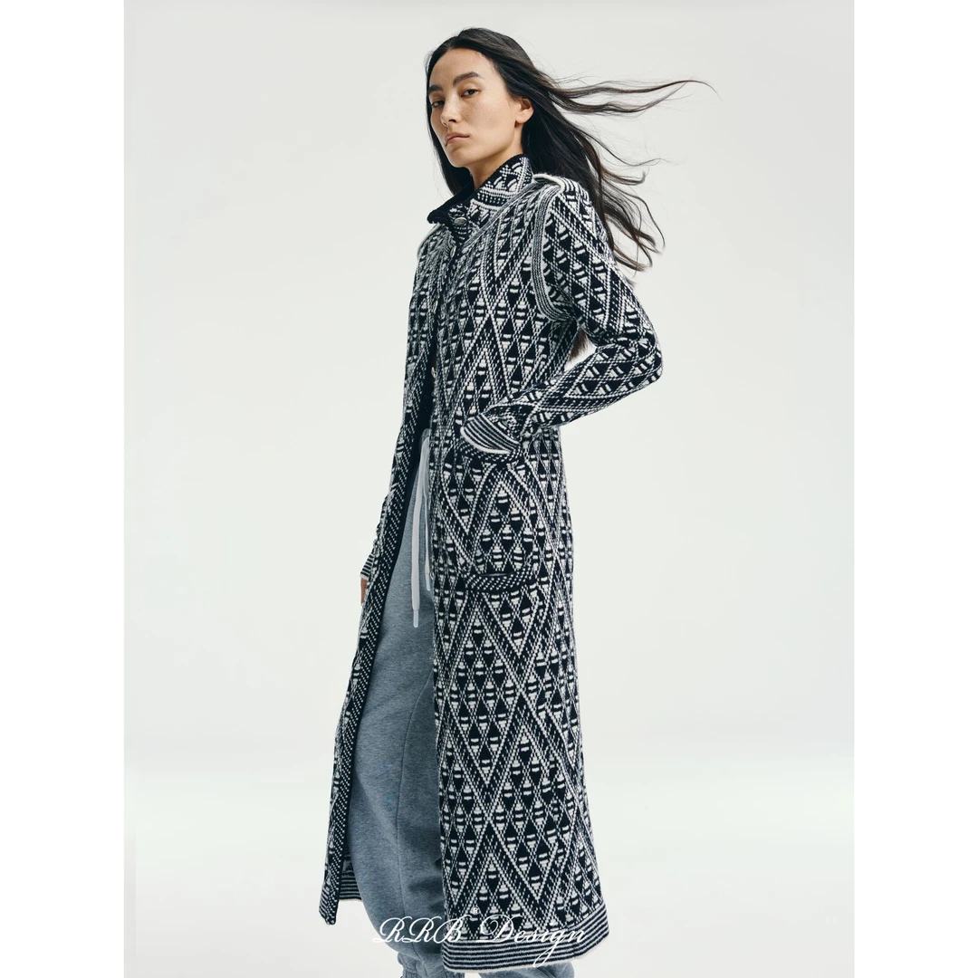 RRB Design 「圣特罗佩」定制山羊绒+绵羊毛香风花色菱格长款外套