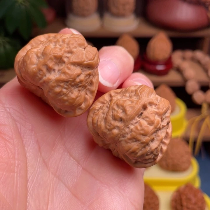 文玩核桃把件全品蛤蟆头36