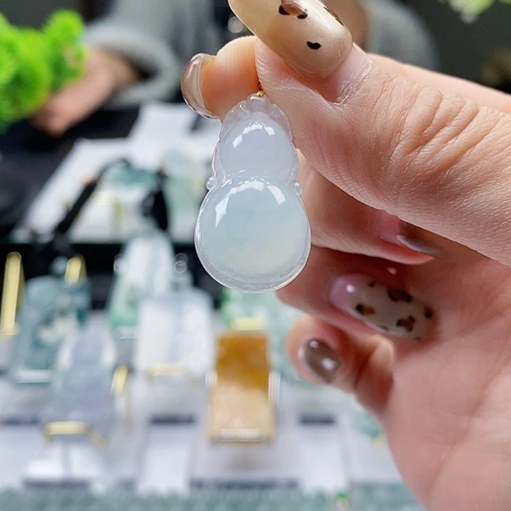 颈饰未镶嵌翡翠翡翠A货