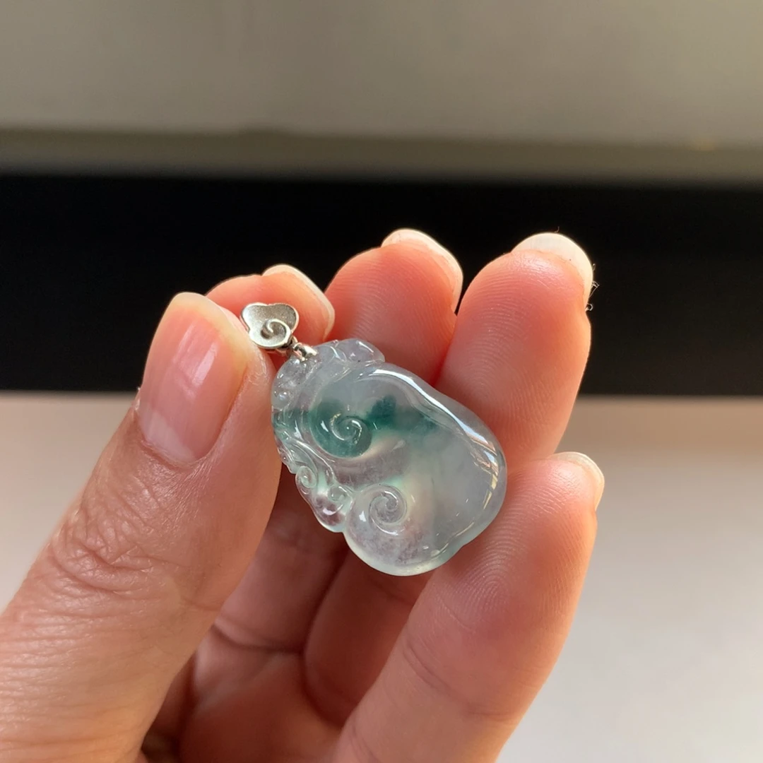 翡翠颈饰未镶嵌天然缅甸翡翠吊坠