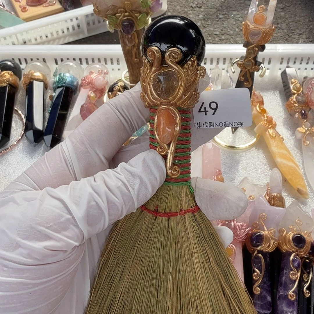 静***你未镶嵌颈饰水晶黑