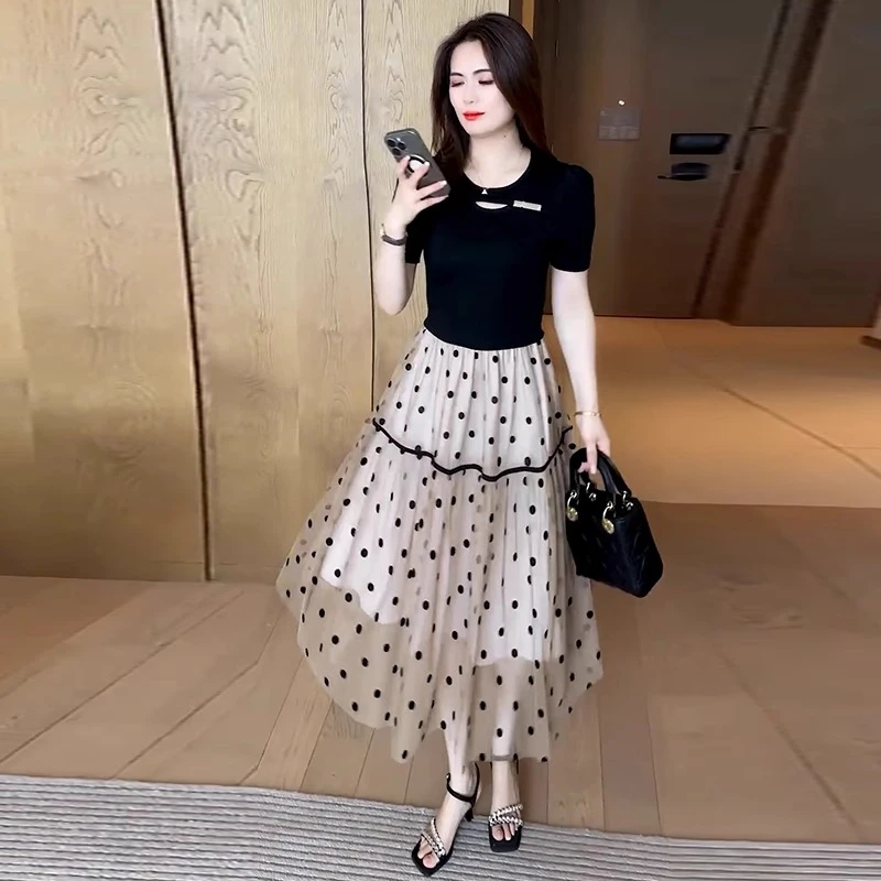 时尚连衣裙女2025夏季新款洋气减龄显瘦假两件拼接网纱波点中长裙