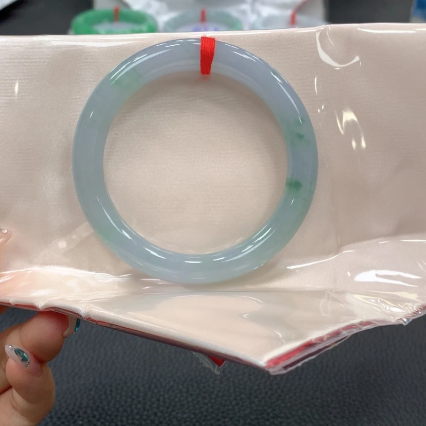 【闪购商品】翡翠手镯未镶嵌翡翠
