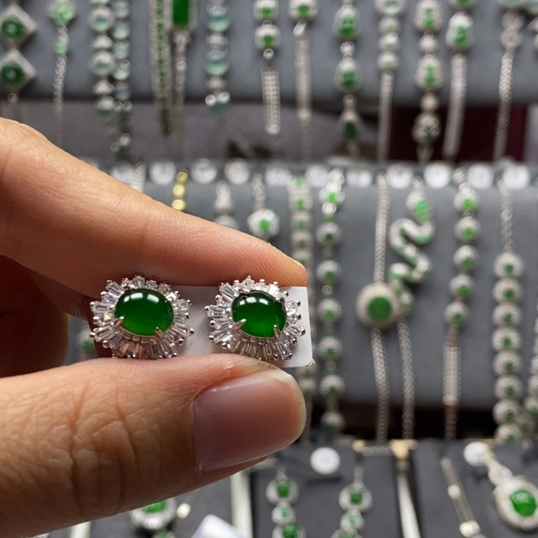 翡翠颈饰银S925镶嵌易*罐耳钉