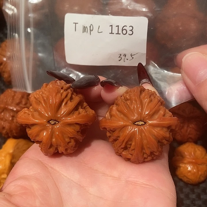 文玩核桃吊坠磨盘39