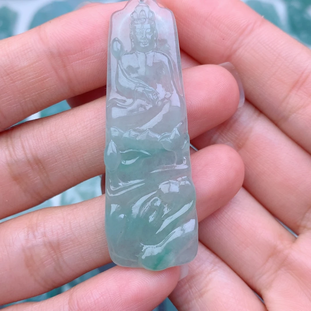 颈饰未镶嵌翡翠观音