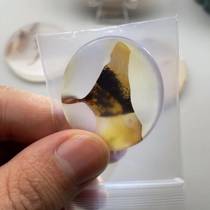 玛瑙/玉髓颈饰未镶嵌清**扇