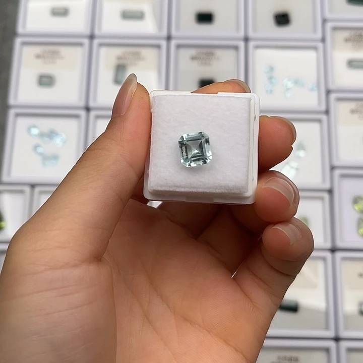 裸石海蓝宝石纯天然无暇海蓝宝2.205克拉