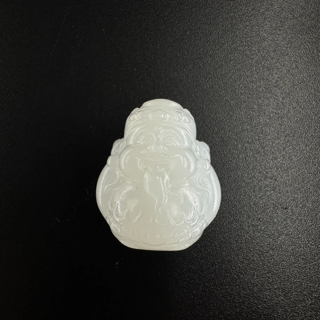 35和田羊脂白玉小财神/800895 保利厦门拍卖