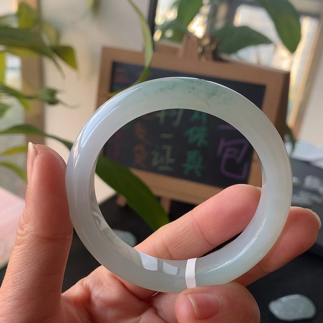 翡翠未镶嵌手镯天然翡翠手镯