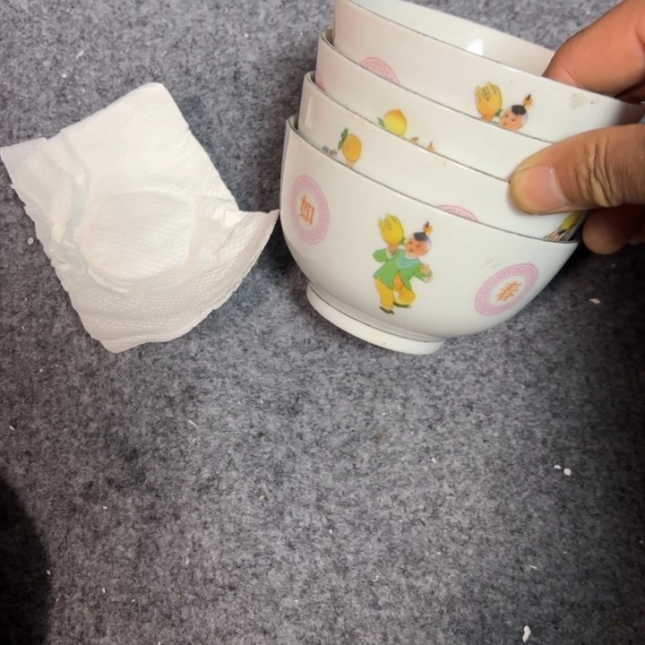 平****）民俗物件，4个碗