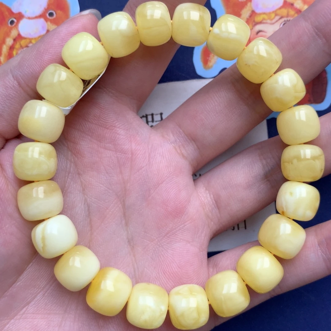 蜜蜡未镶嵌珠宝奇石258