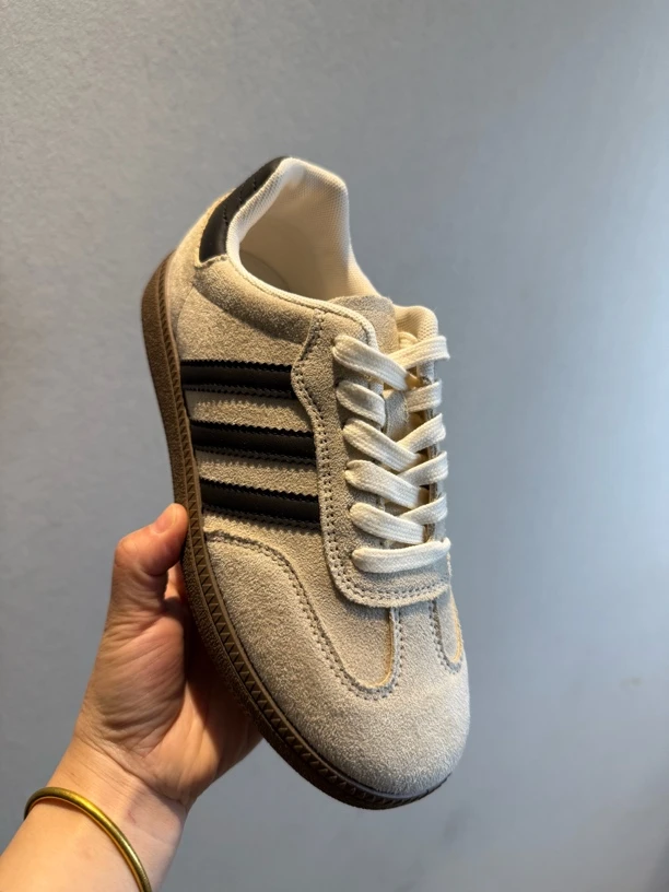 222女士四季休闲鞋