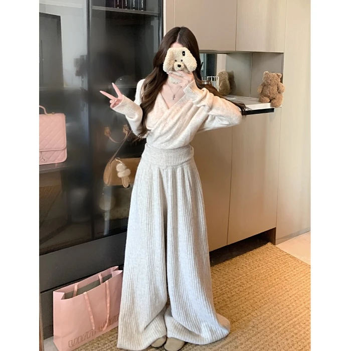 时尚套装交叉V领长袖针织衫女秋冬季新款高腰宽松阔腿长裤两件套
