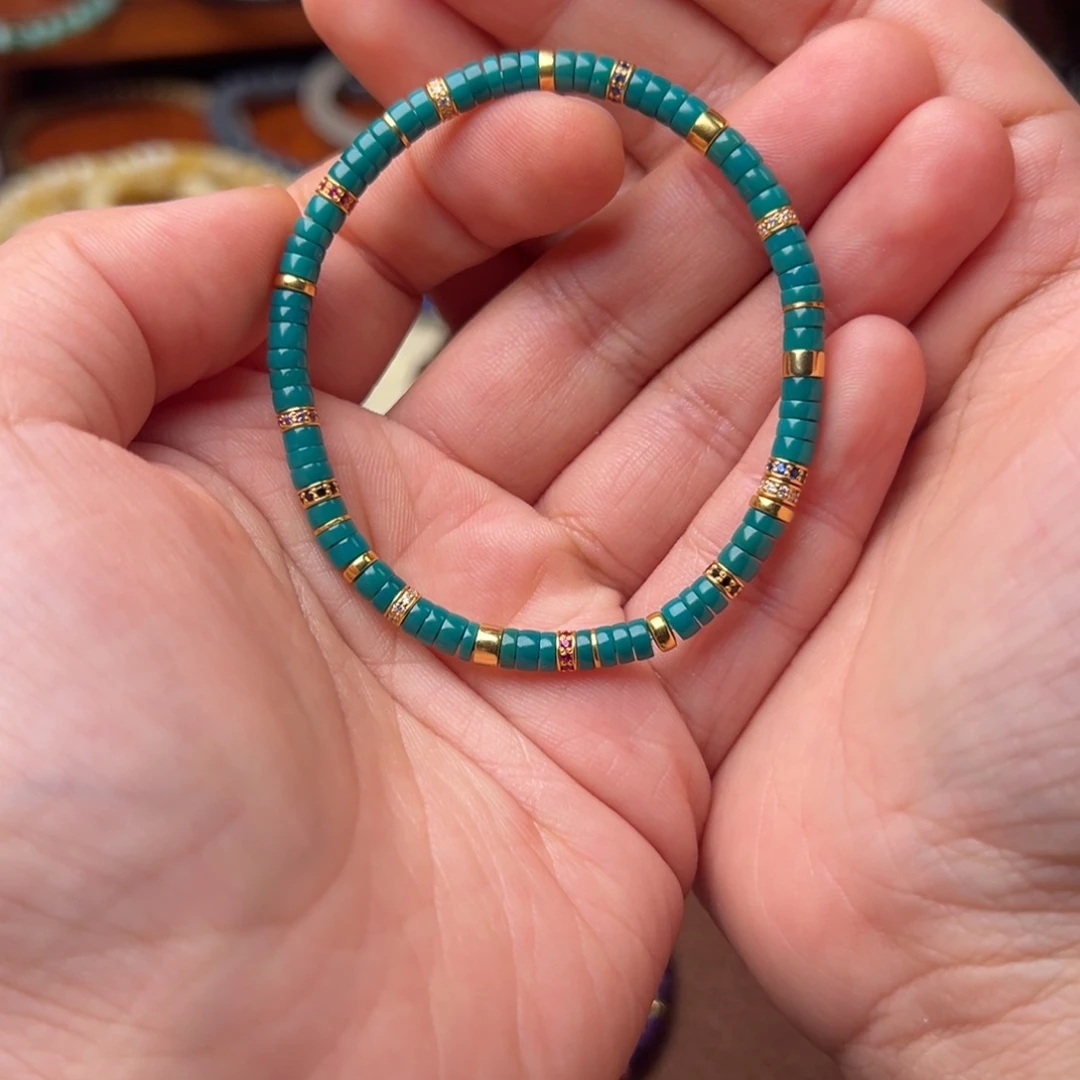 绿松石手链未镶嵌气****?