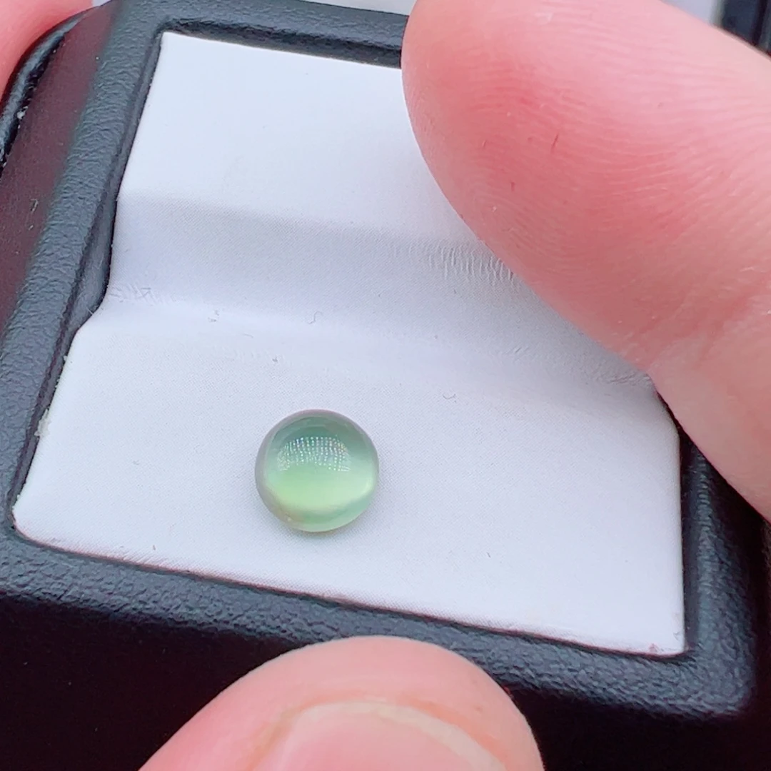 葡萄石未镶嵌1.22克拉裸石