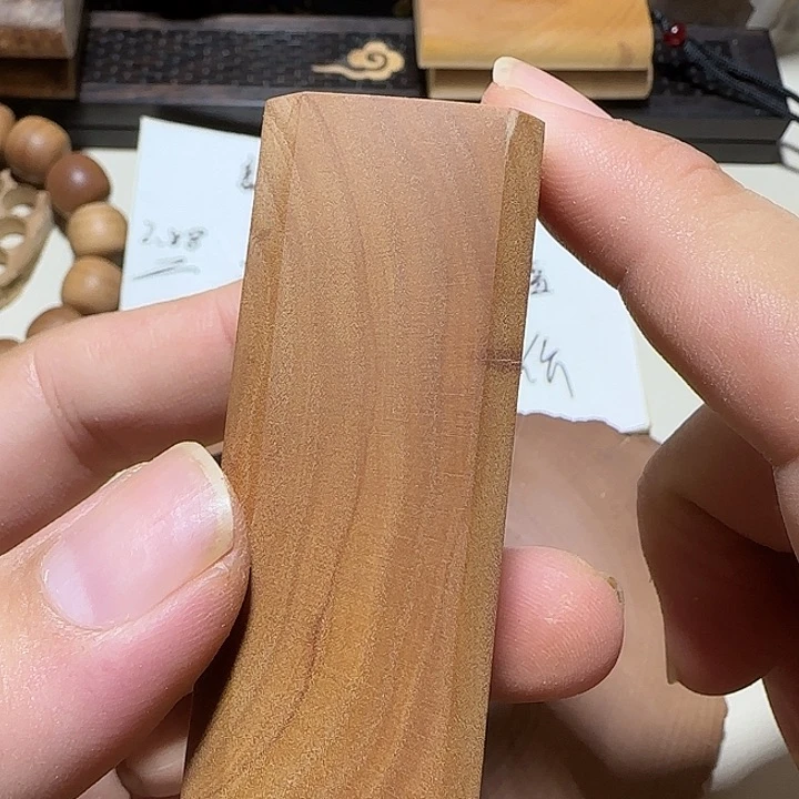 老山檀香横纹手把件约60g