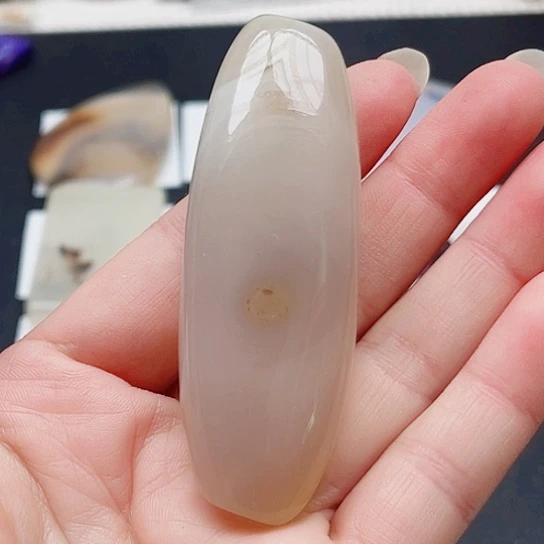 玛瑙/玉髓珠宝半成品未镶嵌曾**时