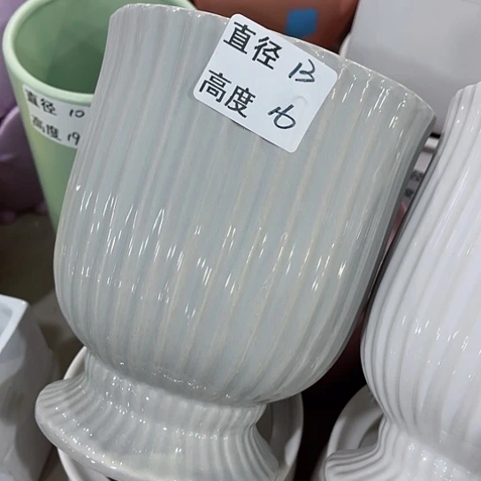 多肉绿植陶瓷花盆9.9包邮，有孔