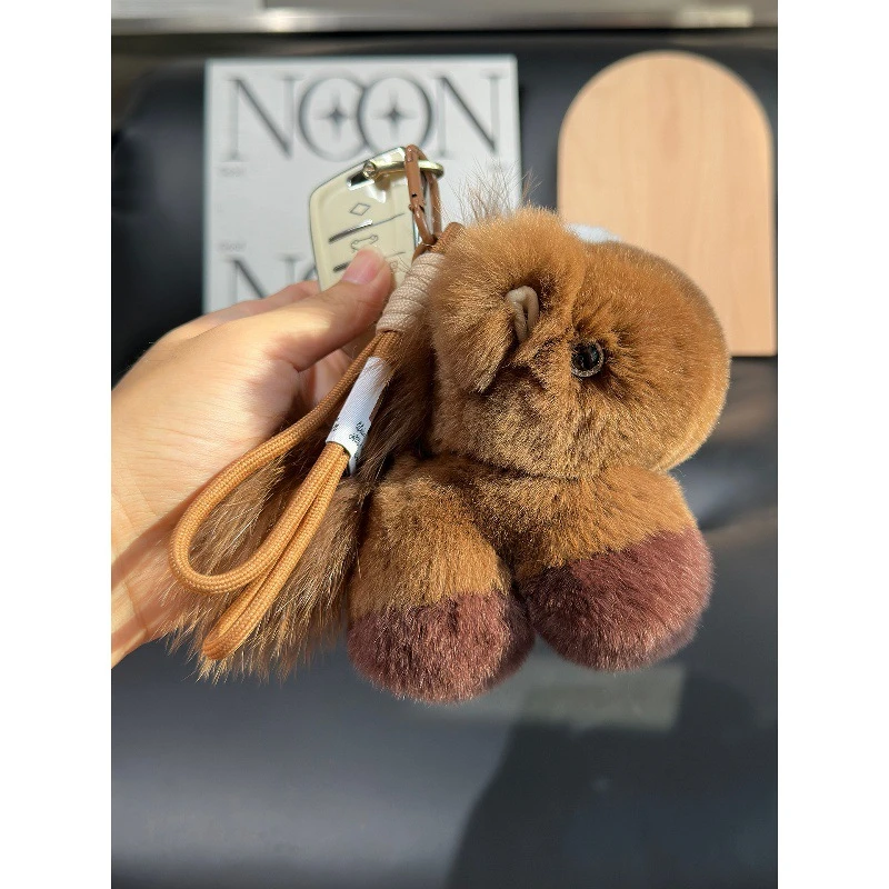 圣诞礼物獭兔毛小马手绳款钥匙扣书包包包挂件时尚百搭可爱毛绒公