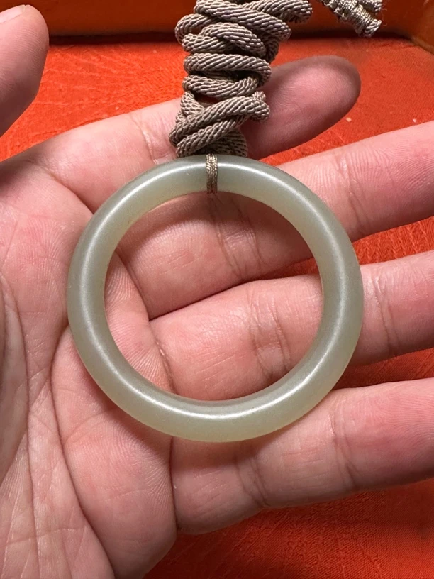 和田玉 袈裟玉环