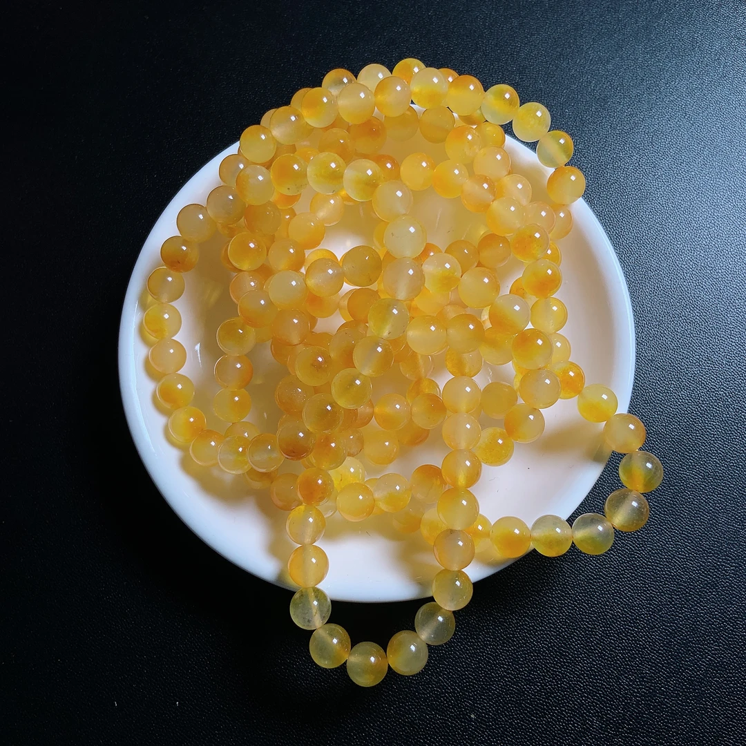 天然卡8mm左右飘黄手串