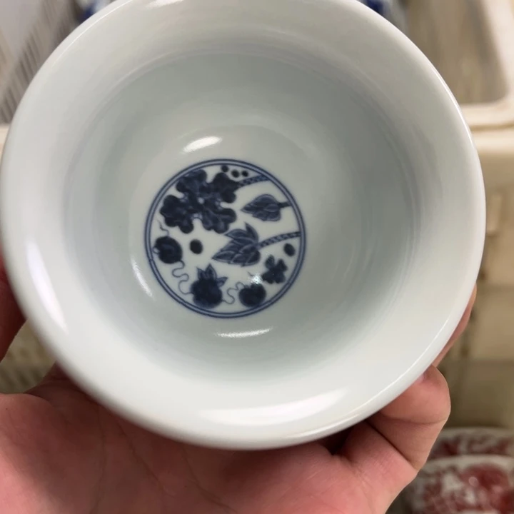 摆件瓷青花鱼澡纹大压手