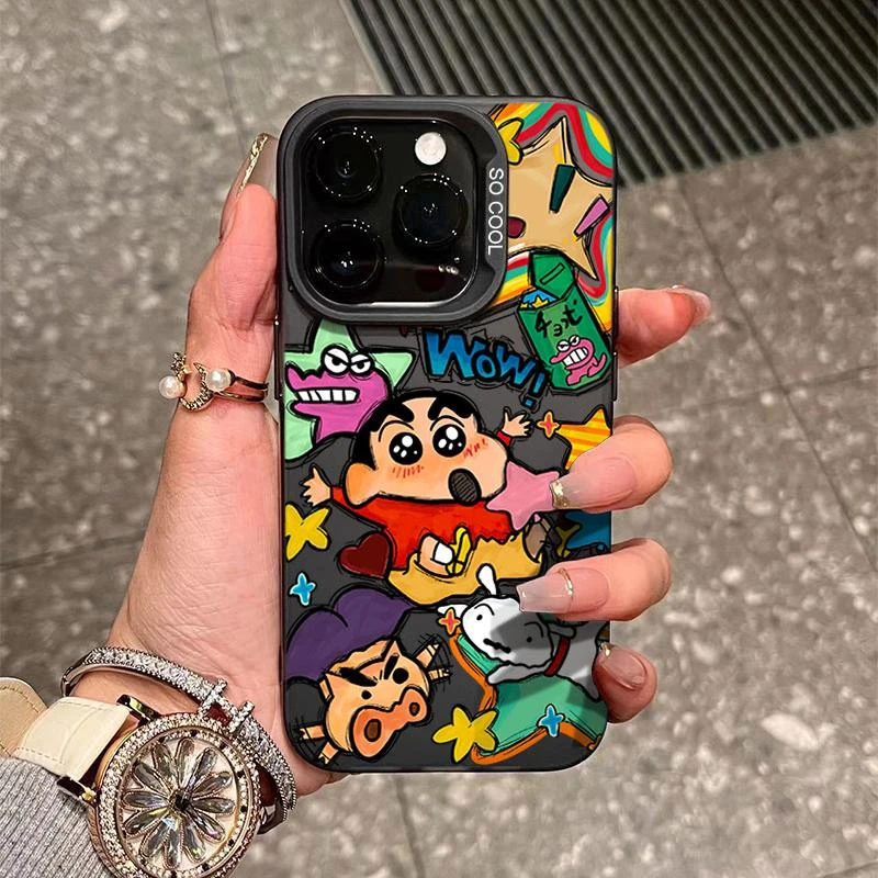 飞虎胜彩绘涂鸦小新适用苹果16/15手机壳iphone13/14防摔12卡通11