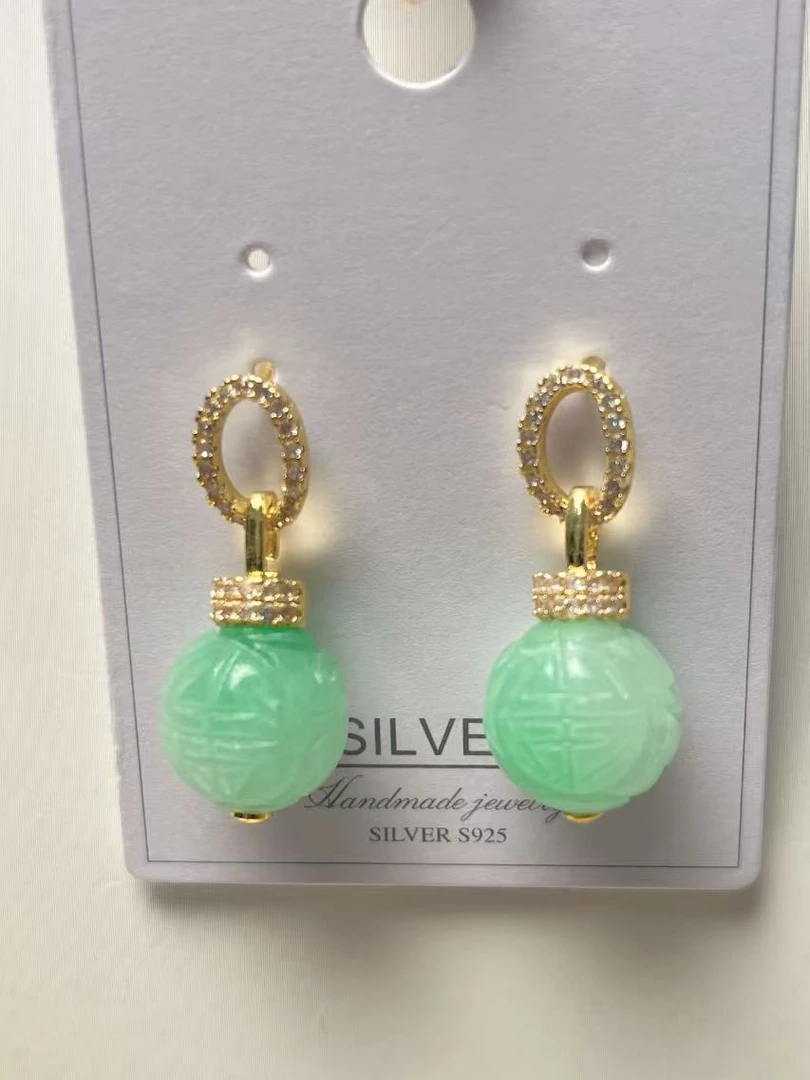 果绿翡翠原珠耳勾吊坠