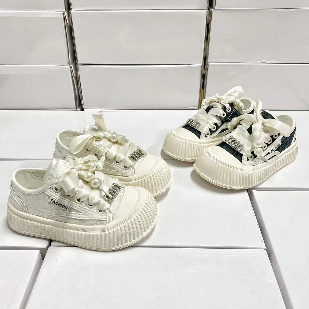 8769【萌蒙潮童】女童鞋子儿童板鞋2025春新款女孩民族风透气单鞋