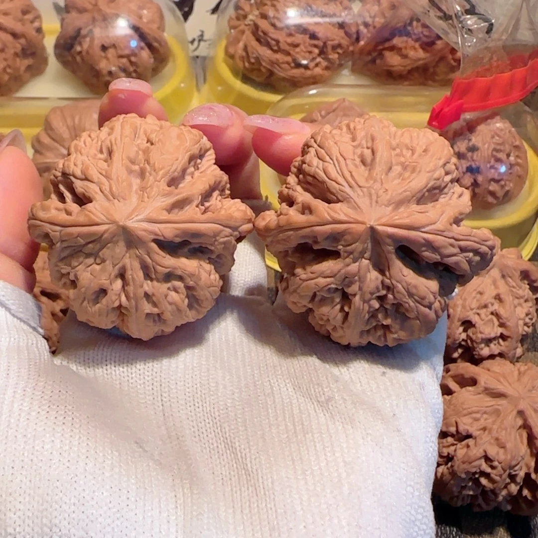 桃核吊坠清**徐45平谷大粗筋