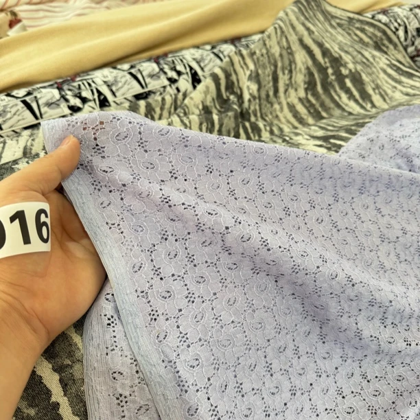 16 提花龙骨蕾丝裙子面料6米价