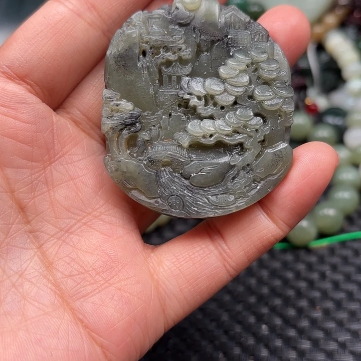 和田玉颈饰未镶嵌