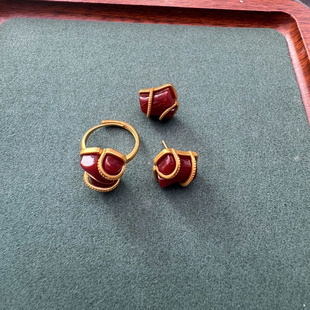 铜合金亚克力耳饰 耳环+戒指很好看的