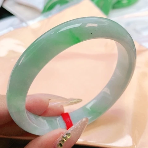 未镶嵌手镯翡翠0107