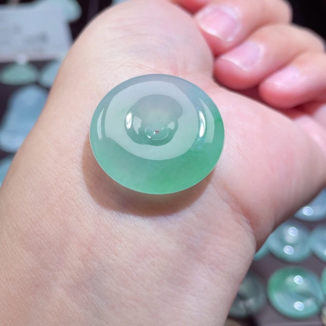 颈饰未镶嵌翡翠扣子