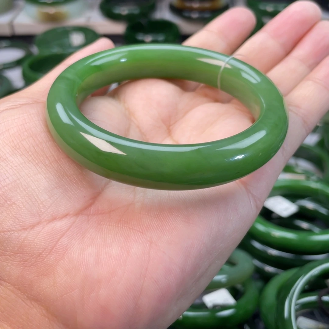 和田玉（碧玉）手镯未镶嵌