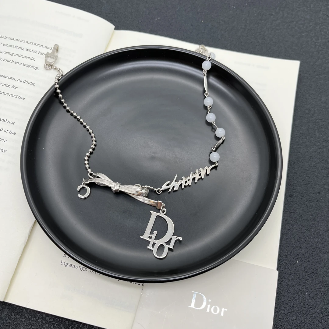 95新 DIOR/迪奥 银色蝴蝶结琉璃珠珠项链/d07351