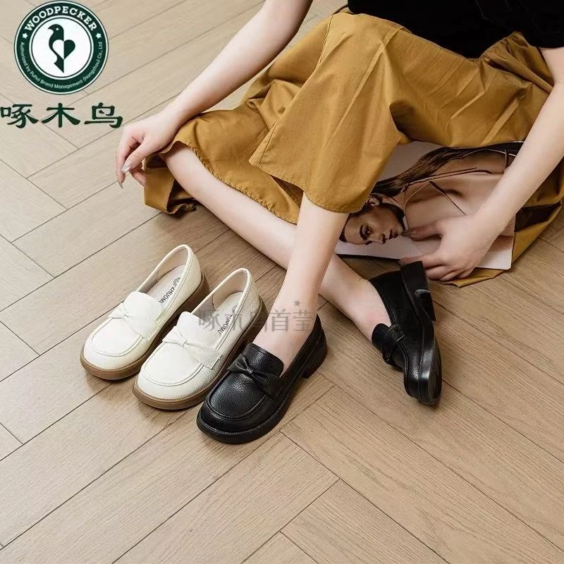 【啄木鸟品牌】专柜正品简约英伦风百搭舒适软底软面轻便小单鞋7885