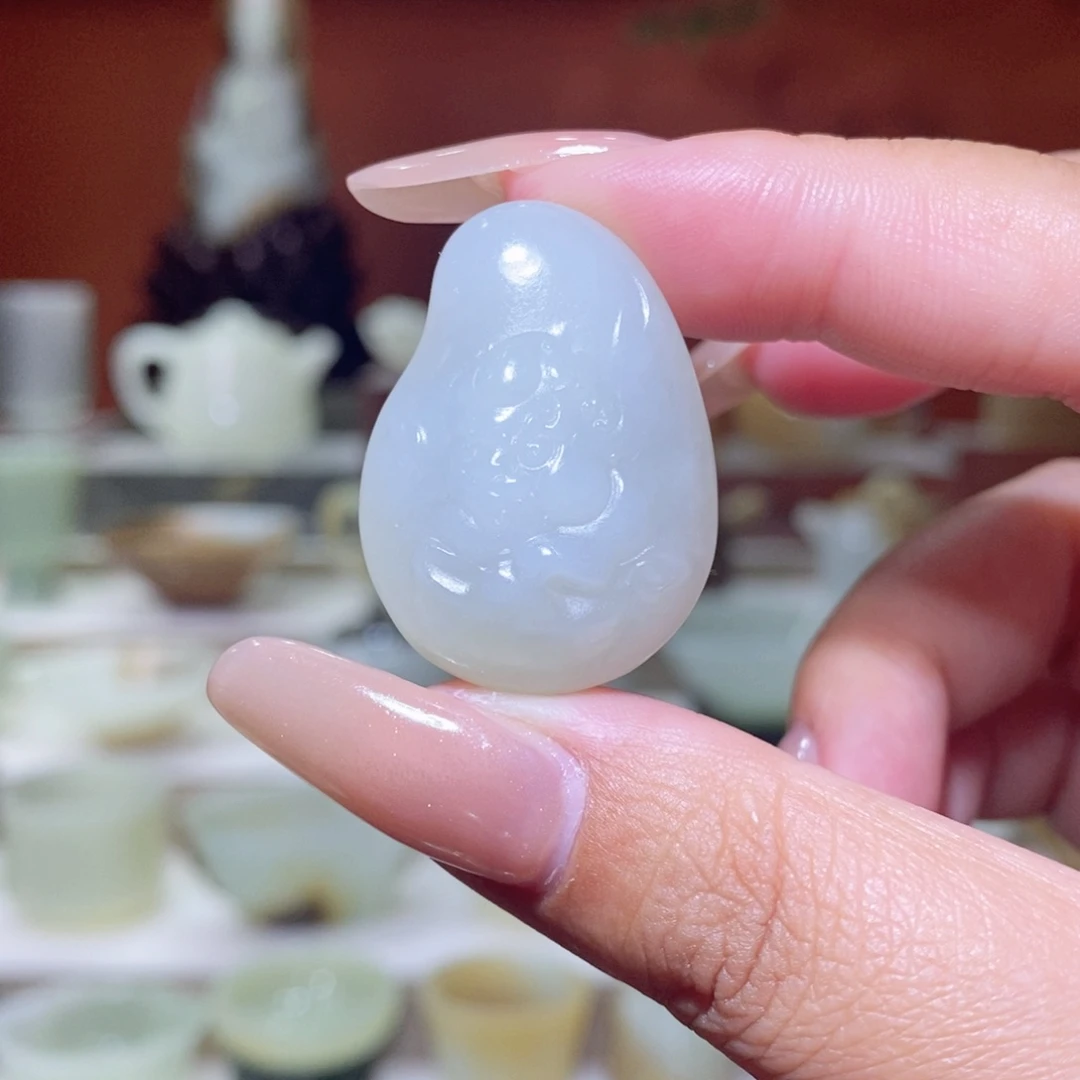 未镶嵌和田玉挂件新疆和田玉貔貅