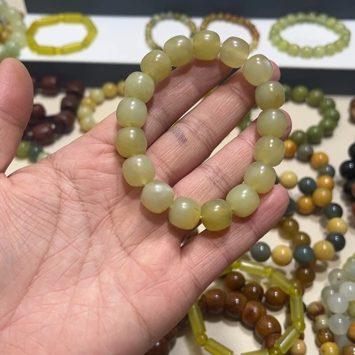 蛇纹石玉未镶嵌手链卡12