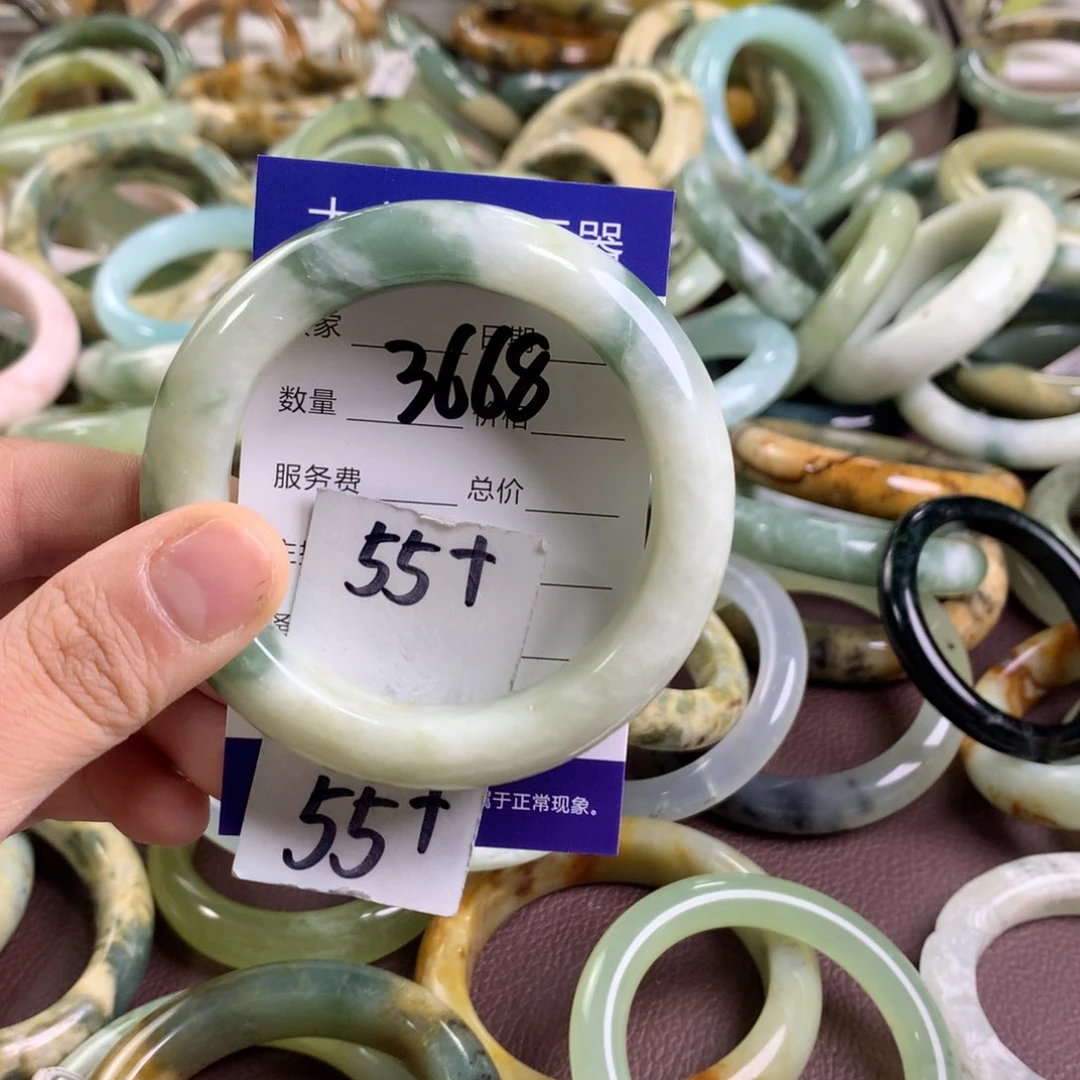 蛇纹石玉手镯未镶嵌3668