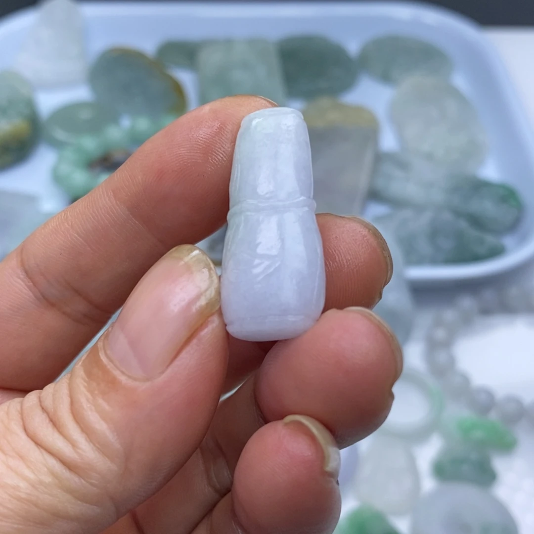 定制翡翠未镶嵌竹