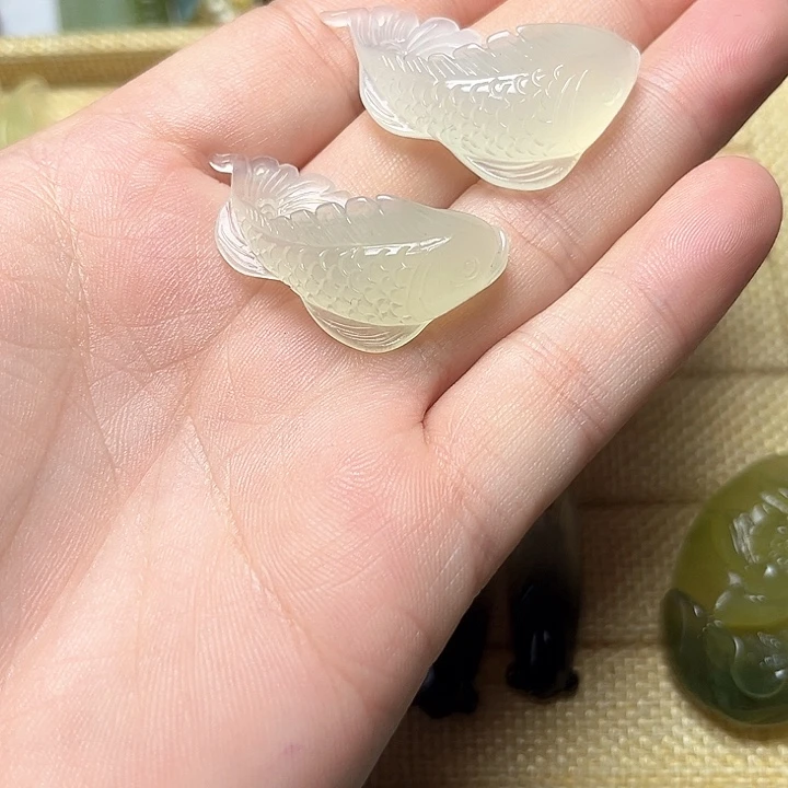 蛇纹石玉颈饰未镶嵌沉**6