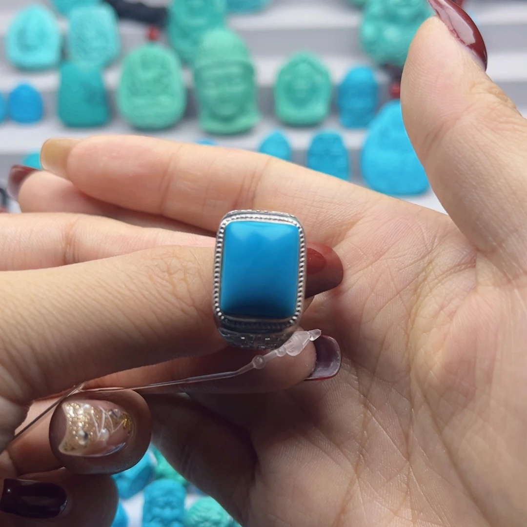 绿松石雕刻未镶嵌