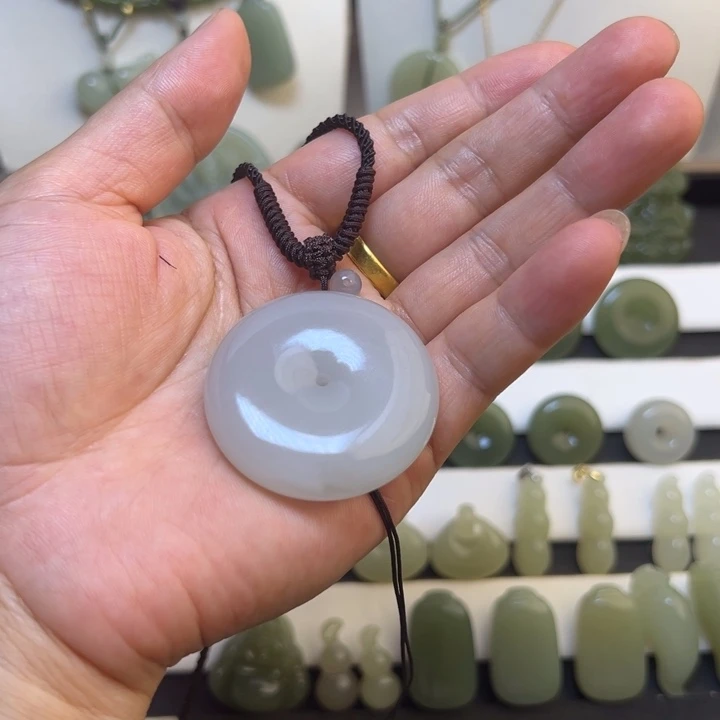 和田玉未镶嵌吊坠(不含链)留**海666