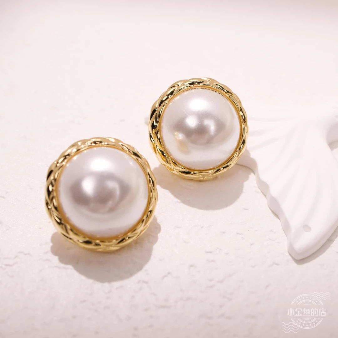 合金耳饰 【菱格纹珍珠】原创重工设计珍珠镀金菱格纹耳钉耳环耳饰