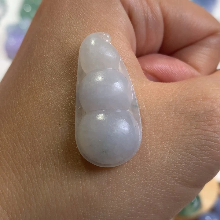 定制翡翠未镶嵌福豆