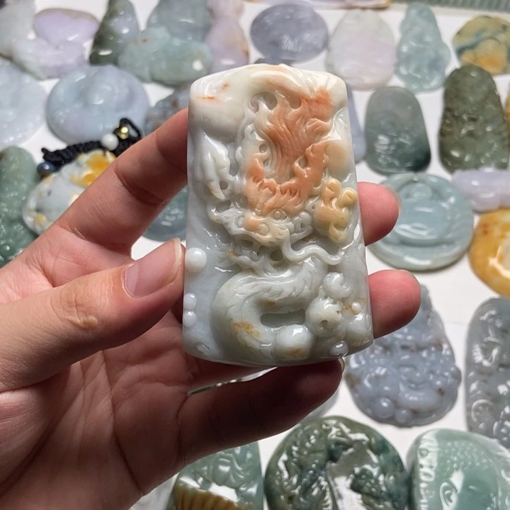 颈饰未镶嵌翡翠龙牌45